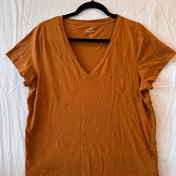 J. Crew Burnt Orange V-Neck Tee - Picture 1 of 7